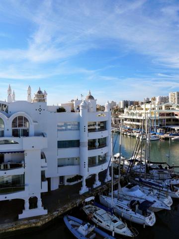 Ático en venta en Benalmadena Costa Puerto Marina photo 0