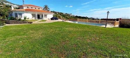 Villa Jazmín en venta: un refugio de lujo con vistas al mar. photo 0