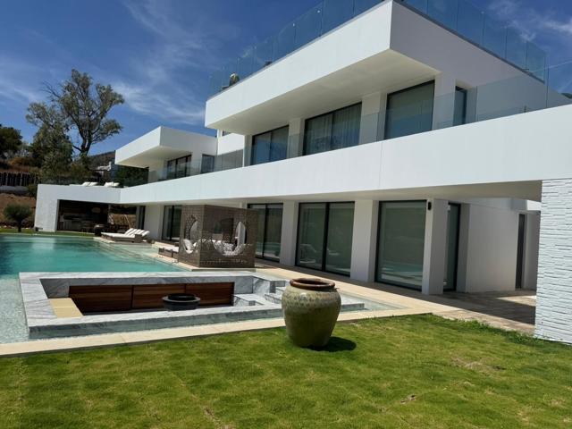 Casa En venta en El Higuerón - Capellanía, Benalmádena photo 0