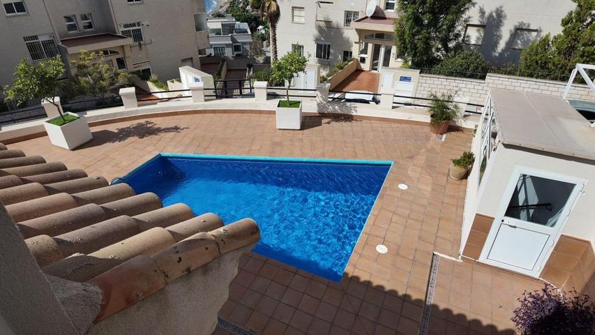 Apartamento en venta en Benalmádena Costa, Torrequebrada photo 0