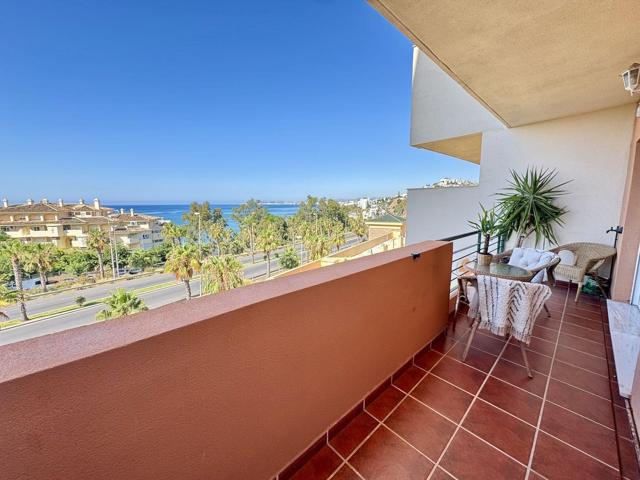 Apartamento en venta Benalmádena Costa, Torrequebrada primera línea photo 0