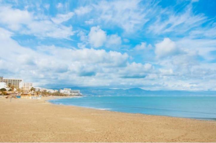 Ático Dúplex al Lado de la Playa con Impresionantes Vistas al Mar, Benalmádena photo 0
