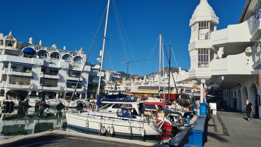 Apartamento en venta Benalmadena Puerto Marina photo 0