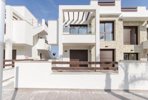 BUNGALOWS CON PISCINA Y SOLÁRIUM - ZONA LOS BALCONES, TORREVIEJA - photo 0