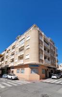 GRAN APARTAMENTO DE 4 DORMITORIOS A 600 METROS DEL MAR - ZONA TORREVIEJA - photo 0