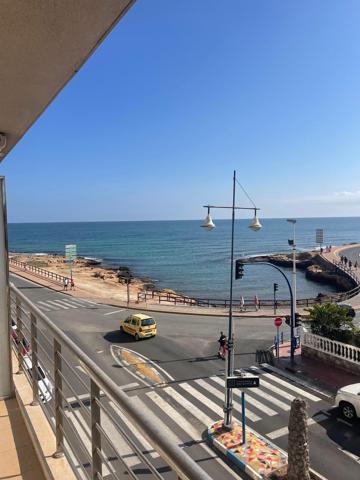 PRECIOSO PISO CON VISTAS AL MAR EN TORREVIEJA photo 0