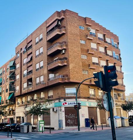 PISO DE 3 DORMITORIOS REFORMADO EN ZONA CORTE INGLÉS - ELCHE - photo 0