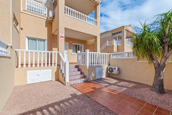 PRECIOSO ADOSADO DE 2 DORMITORIOS CON PISCINA COMUNITARIA - ZONA LOS ALTOS, ORIHUELA COSTA - photo 0