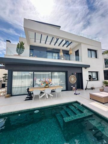 Unifamiliar En venta en Comunidad Valenciana, Algorfa photo 0