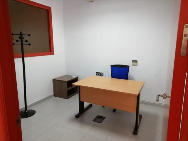 LOCAL COMERCIAL CON 4 SALAS - ZONA BIGASTRO - photo 0