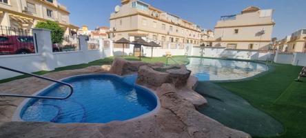 Unifamiliar Pareada En venta en Pueblo 3, Algorfa photo 0