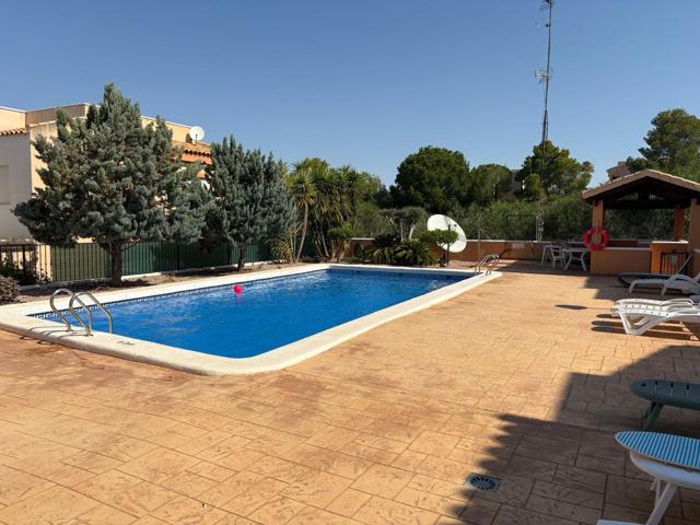 Unifamiliar Pareada En venta en Pueblo 3, Algorfa photo 0