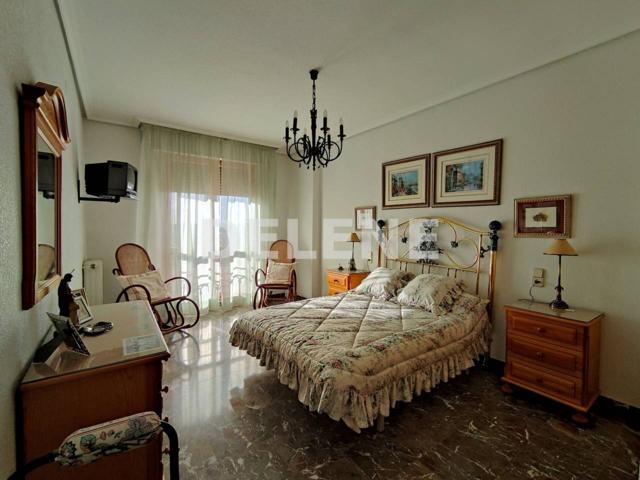 Piso en venta en Hellín photo 0