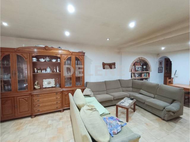 Chalet rustico en venta en Hellín photo 0