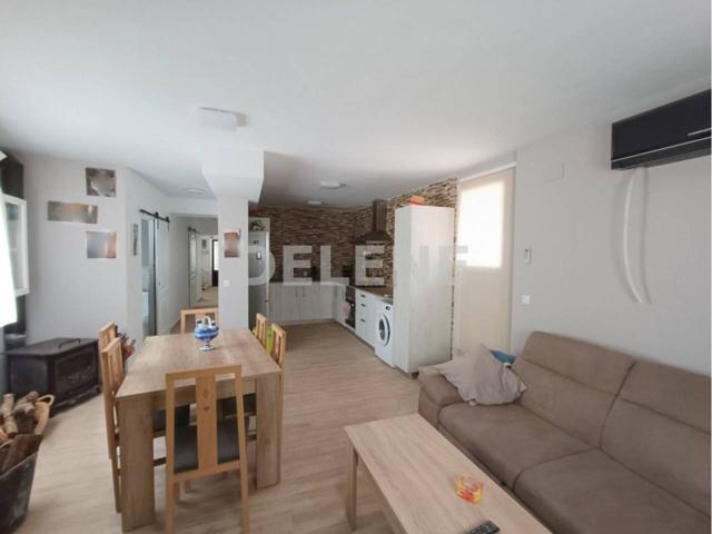 Casa adosada en venta en Isso photo 0