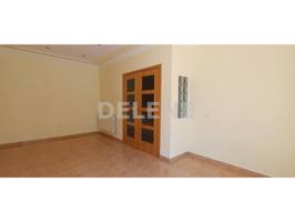 Casa adosada en venta en Tobarra photo 0