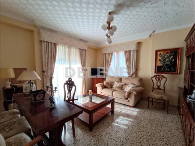 2876 PISO CON BALCONES EN ZONA MERCADONA photo 0