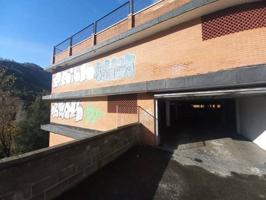 Garaje en venta en Arrigorriaga photo 0