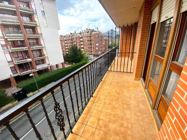 Piso en venta en Brazomar(39700) photo 0