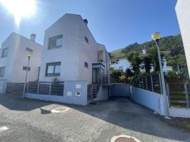 Casa - Chalet independiente en venta en ISLARES 42, Castro-Urdiales photo 0