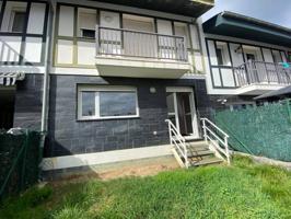 Casa - Chalet adosado en venta en calle del Alto de la Cruz 1, Castro-Urdiales photo 0