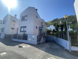 Casa - Chalet independiente en venta en ISLARES 42, Castro-Urdiales photo 0