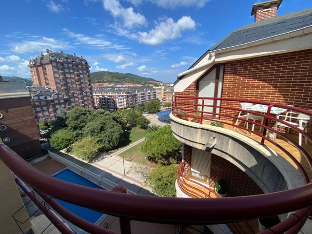 Ático en venta en Hermandad de las Marismas 6, Castro-Urdiales photo 0