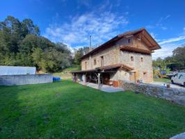 Casa - Chalet independiente en venta en Barrio Sámano-Helguera 185 -191, Castro-Urdiales photo 0