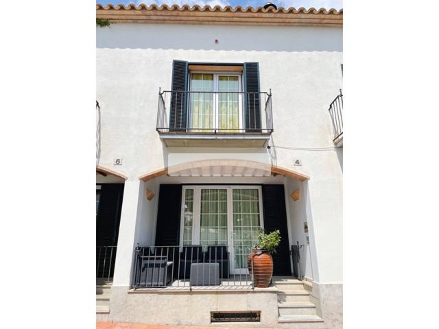 Exclusiva casa adosada en el corazón de Llafranc, a solo 150 metros del mar photo 0