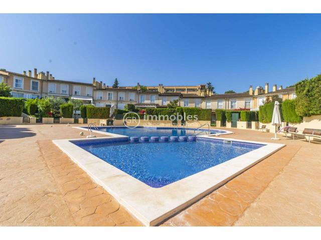 CHALET ADOSADO CON PARKING Y PISCINA COMUNITARIA EN SON XIGALA. LA VILETA. photo 0
