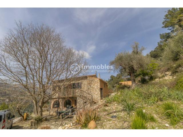 CASA RÚSTICA EN ORIENT photo 0