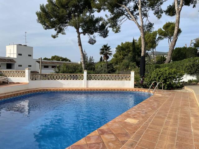 Apartamento en venta en Portals Nous photo 0