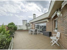 Duplex en venta en Manlleu photo 0