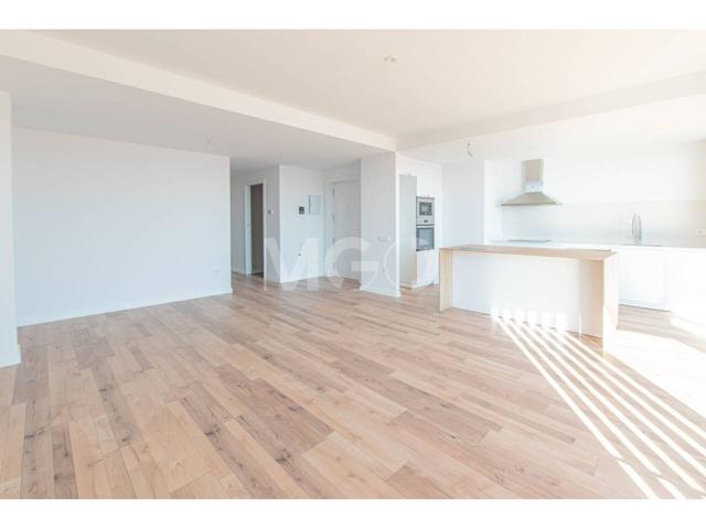 Piso en venta en Sant Hipòlit de Voltregà photo 0