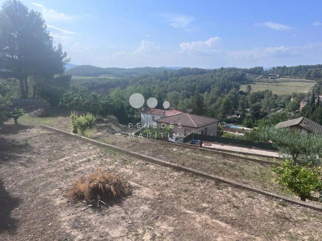 Terreno en venta en Piera photo 0