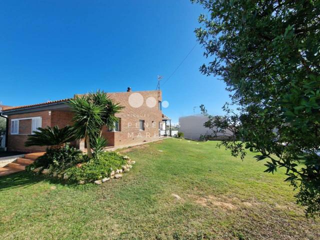 ¡Casa céntrica en Valparaíso Cunit a pie de todo! Venta con parcela colindante de 395m. photo 0