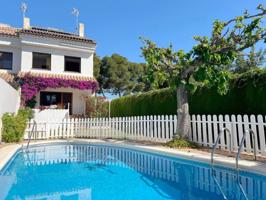 Venta de una casa en Roda de Berà photo 0