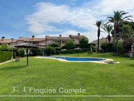 Apartamento en venta en Urbanización Berà photo 0
