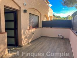 Apartamento en venta en Barà photo 0