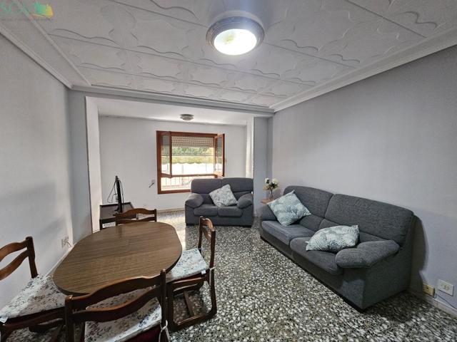 SE VENDE PRIMER PISO CON ASCENSOR EN LA GARROBA - NOVELDA (ALICANTE) photo 0