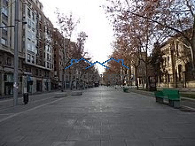 LOCAL EN TRASPASO ZONA GRAN VIA photo 0