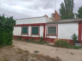 SE VENDE CASA CON TERRENO EN BELCHITE photo 0