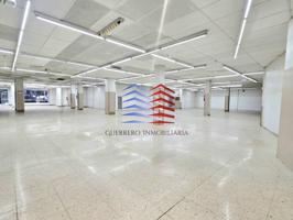 ALQUILER DE GRAN LOCAL COMERCIAL MUY BIEN SITUADO EN CALLE VALLE INCLAN, ZONA CENTRO. 4.000€ photo 0