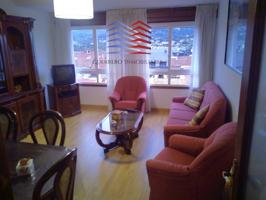 ALQUILER DE AMPLIO PISO CON GARAJE PARA DOS COCHES EN CALLE SAINZA – ZONA BARROCÁS, OURENSE Precio: 550 €-mes + 60€. Com photo 0