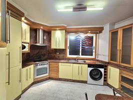 ALQUILER DE APARTAMENTO EN RÚA NOSA SRA. DA SAINZA – ZONA POSÍO A METROS DE LA RESIDENCIA – 670 € COMUNIDAD INCLUIDA photo 0