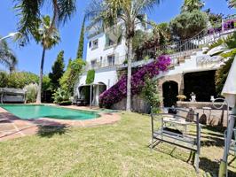 Villa En venta en Istán photo 0