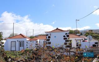 109 Dos casitas recién renovadas con garaje, trastero, tanque de agua y preciosas vistas en Puntagorda photo 0