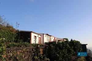 C113 ¡Oportunidad para inversores! Finca con 4 casitas, huertas y vistas impresionantes en el municipio de Villa de Mazo photo 0