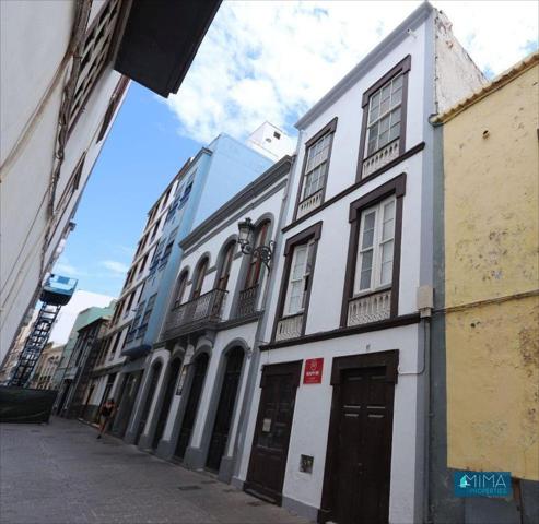 C120 Casa de estilo colonial para restaurar en el centro histórico de Santa Cruz de La Palma photo 0