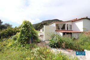 C130 ¡OPORTUNIDAD! Parcela con dos casas para alquilar y amplias áreas verdes en Las Ledas, Breña Alta photo 0